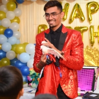 Magician In Kolkata_Best Birthday Party Magician